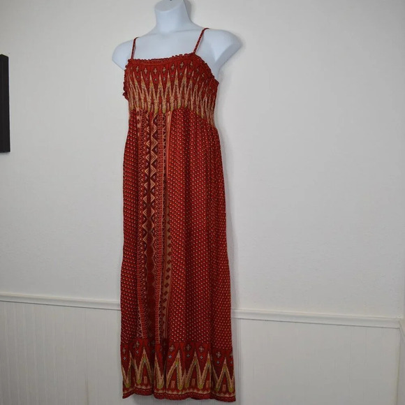 World Market Boho Maxi Dress Sz M Smocked Tiered Flowy Southwestern Tribal Aztec - Picture 3 of 14